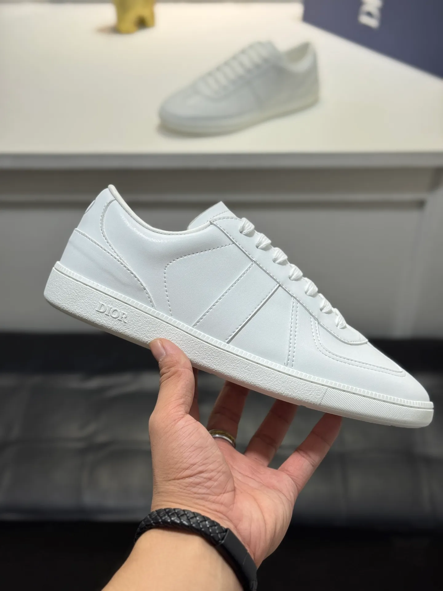 Men's Men's Shoes💰380【New Style】🎠🎠Dior🔍Top Purchasing Agency🇮🇹Di's hot style super popular sneakers are synchronized with the new product counters. The uppers are original Italian imported cowhide, the logo graphics are perfectly reproduced with complex craftsmanship necessary for fashionistas, and the imported soft sheepskin lining is Sole: The original sole is specially provided by the original factory. The exclusive movable molded sole is super comfortable. The original factory follows the order. 🔍🔍Multiple colors are available. You can enter and exit the counter at will. Welcome to compare. A must-have for trendy men. Code number: 38-44 (45 customized